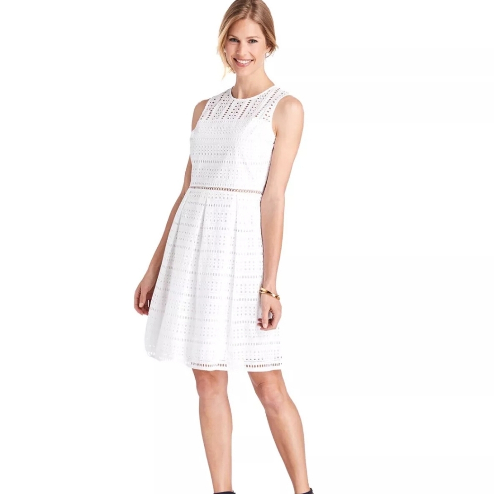 NWT Vineyard Vines Women's White Eyelet Fit & Flare Dress.